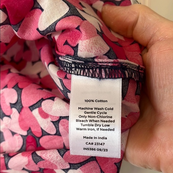 Talbots Pink Hearts Blouse Perfect for Valentines Excellent Condition - Picture 6 of 10